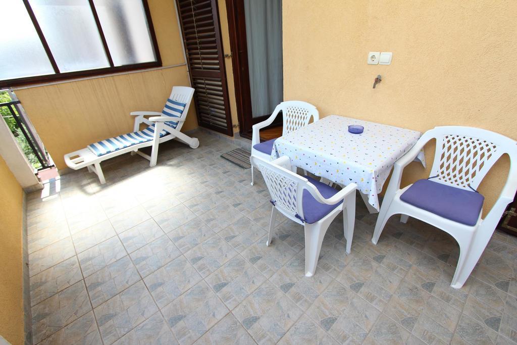 Apartments Lora Rovinj Exteriör bild