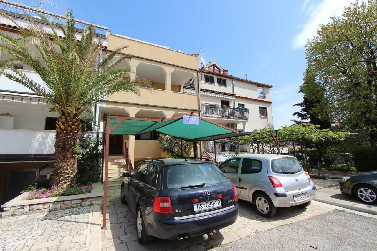 Apartments Lora Rovinj Exteriör bild