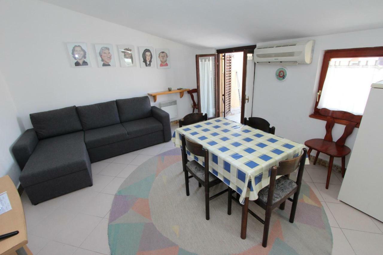 Apartments Lora Rovinj Exteriör bild